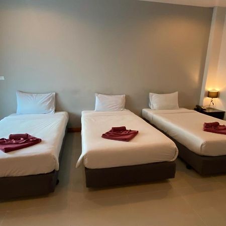 Hotel Karon Sea Side Extérieur photo