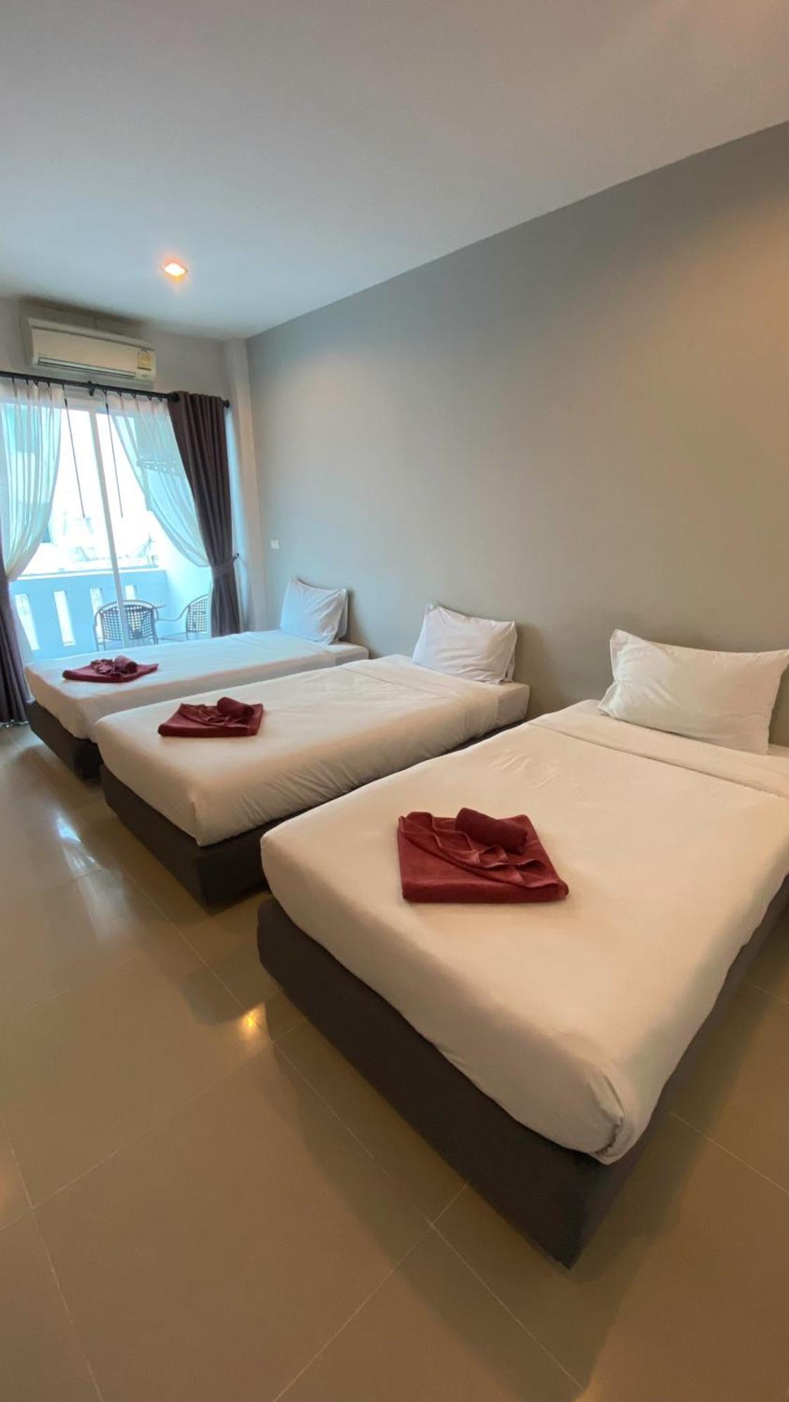 Hotel Karon Sea Side Extérieur photo