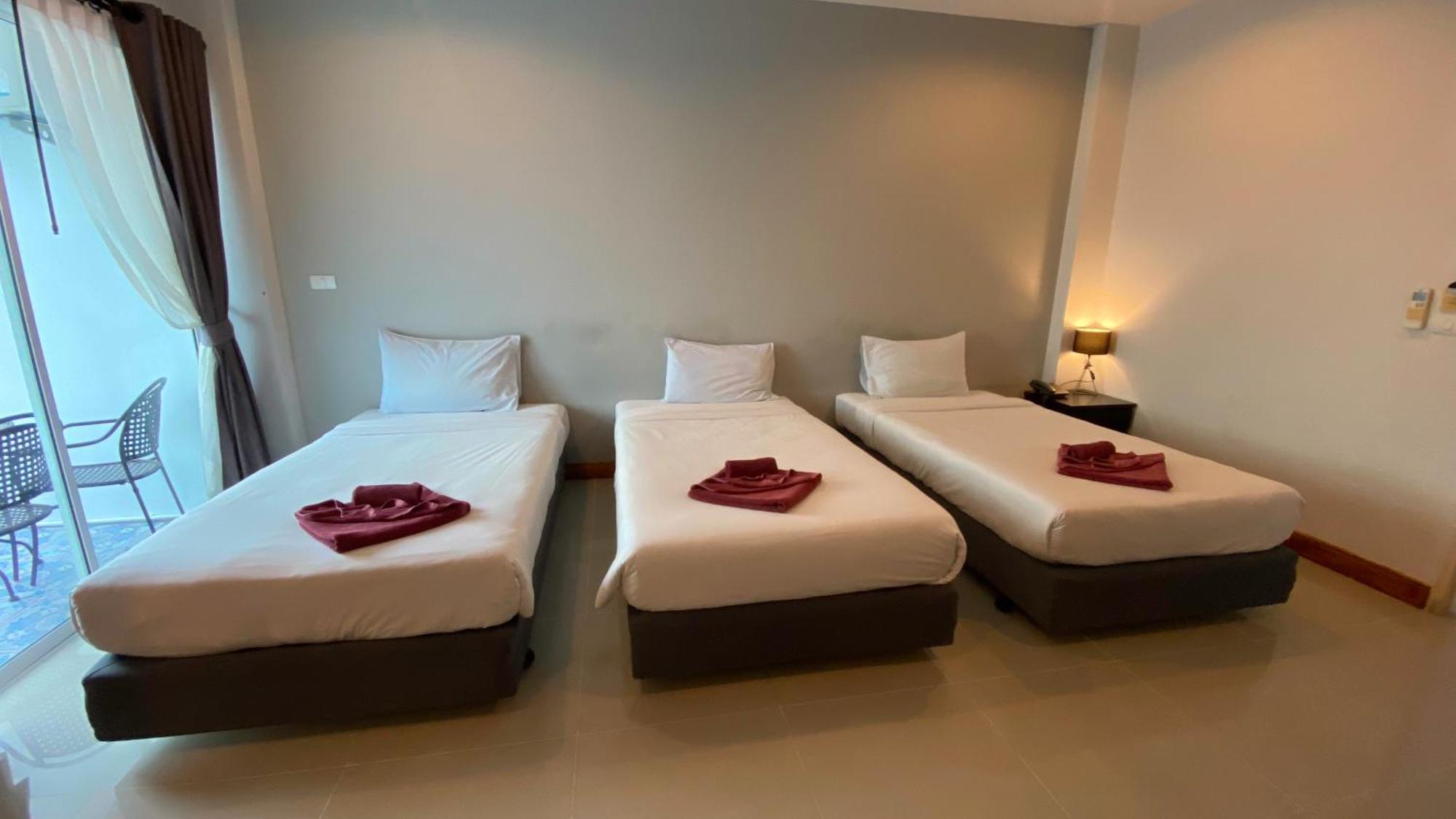 Hotel Karon Sea Side Extérieur photo
