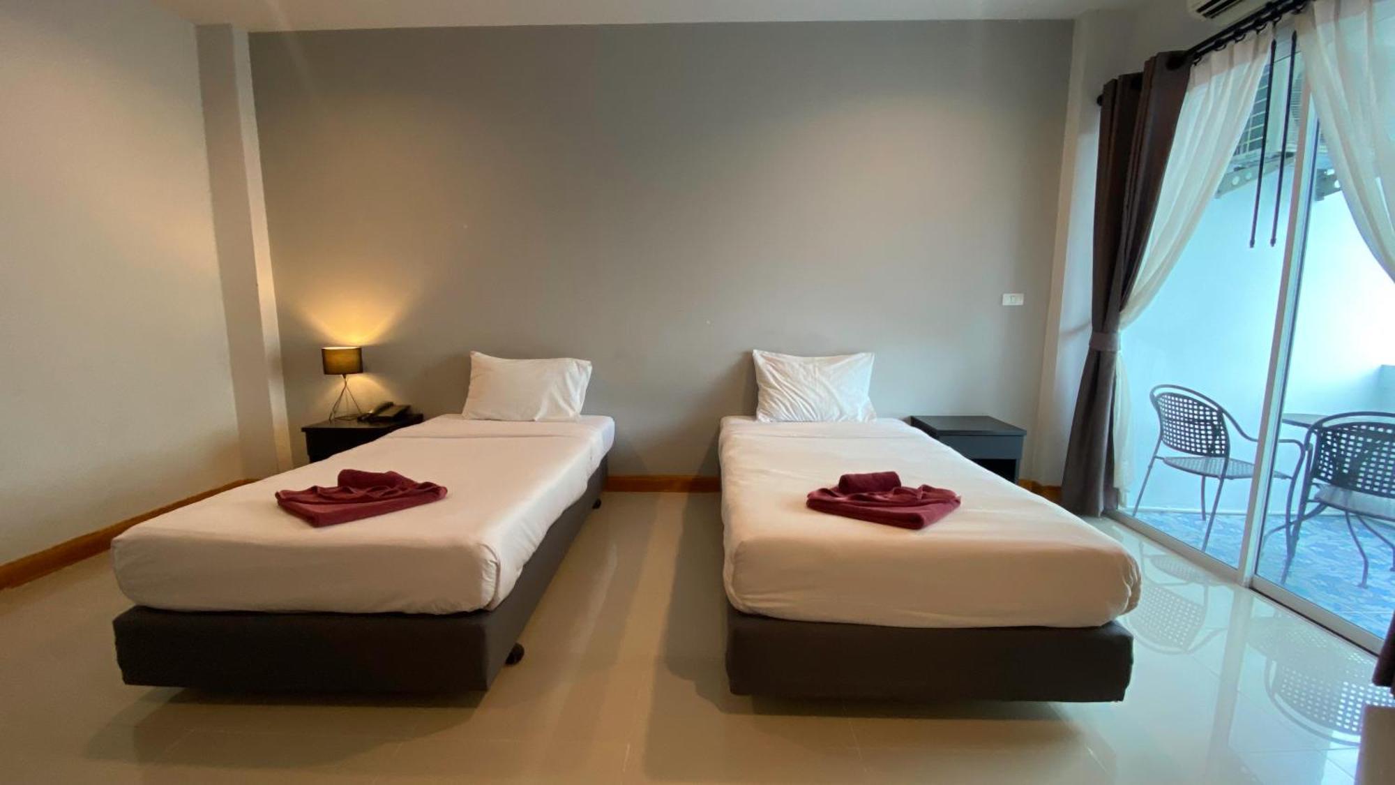 Hotel Karon Sea Side Extérieur photo