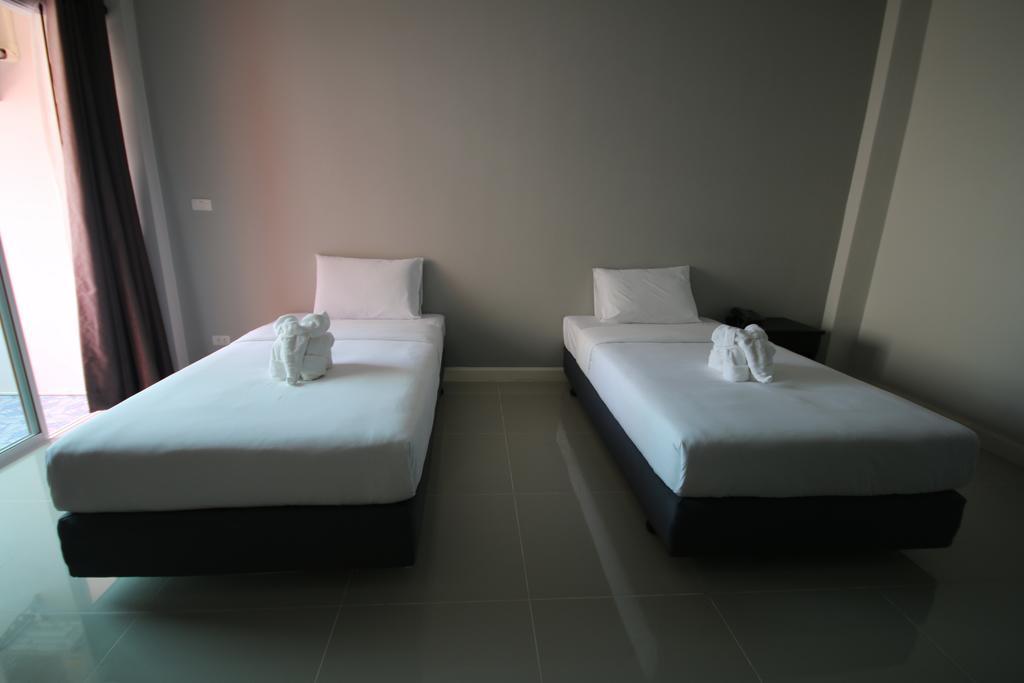 Hotel Karon Sea Side Chambre photo